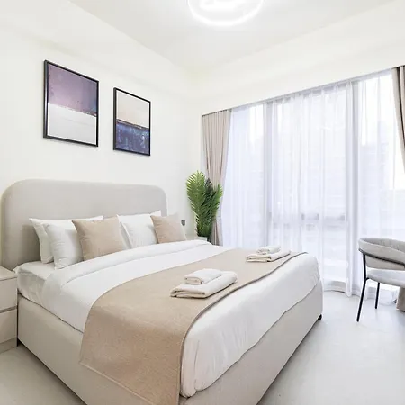 Grande Apartment 1 Bedroom With Amazing Pool, Gym And Location Dubai Exterior photo