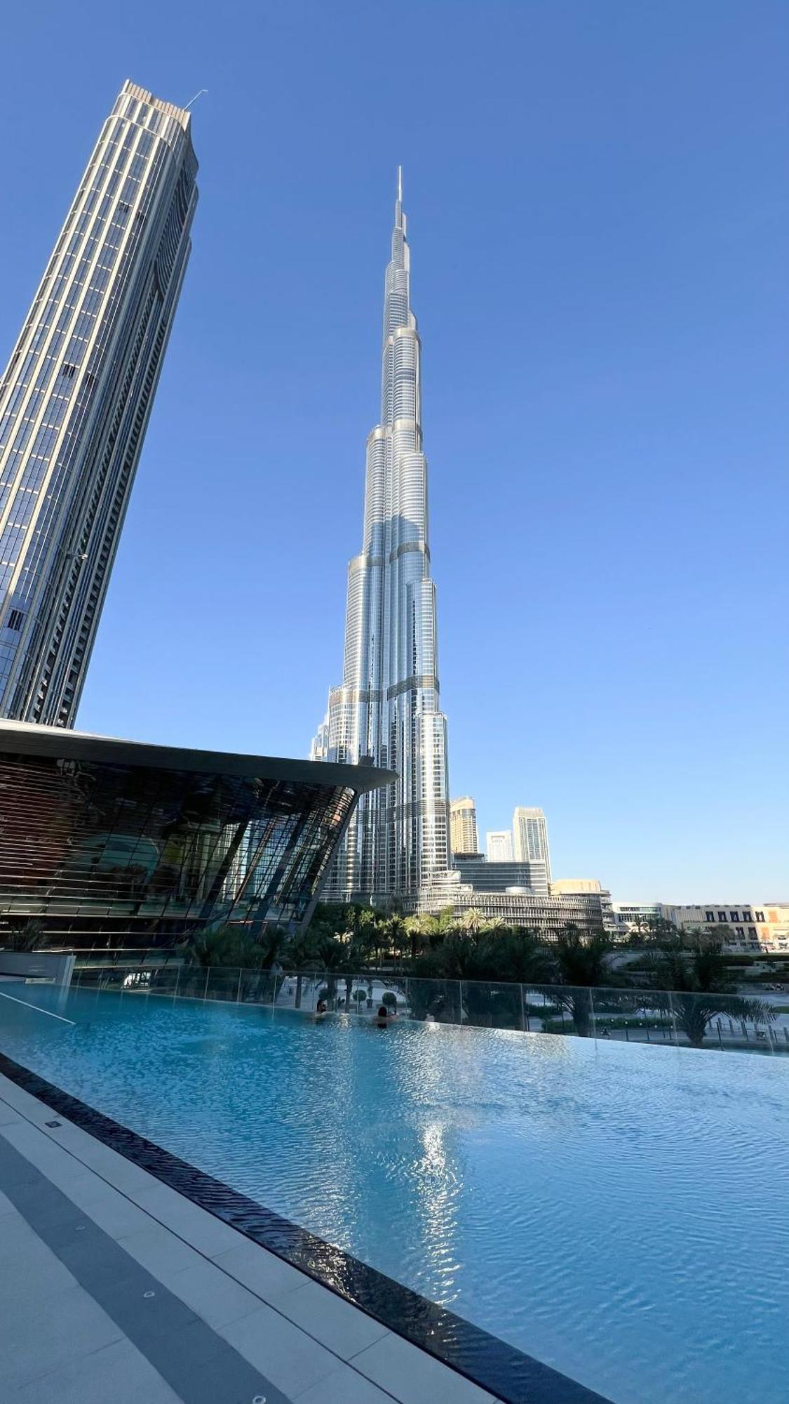 Apartment Grande 1 Bedroom With Amazing Pool, Gym And Location