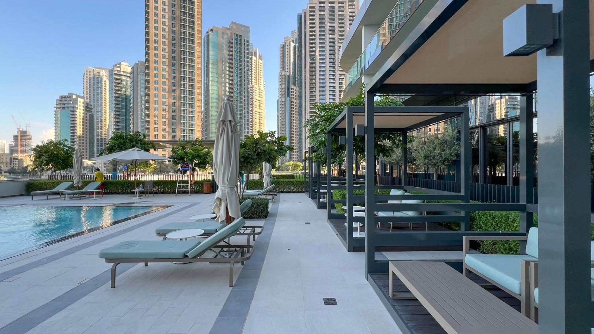 Grande 1 Bedroom With Amazing Pool, Gym And Location