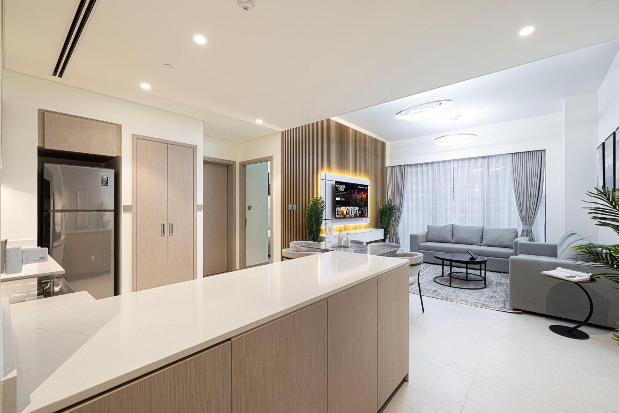 Apartment Grande 1 Bedroom With Amazing Pool, Gym And Location